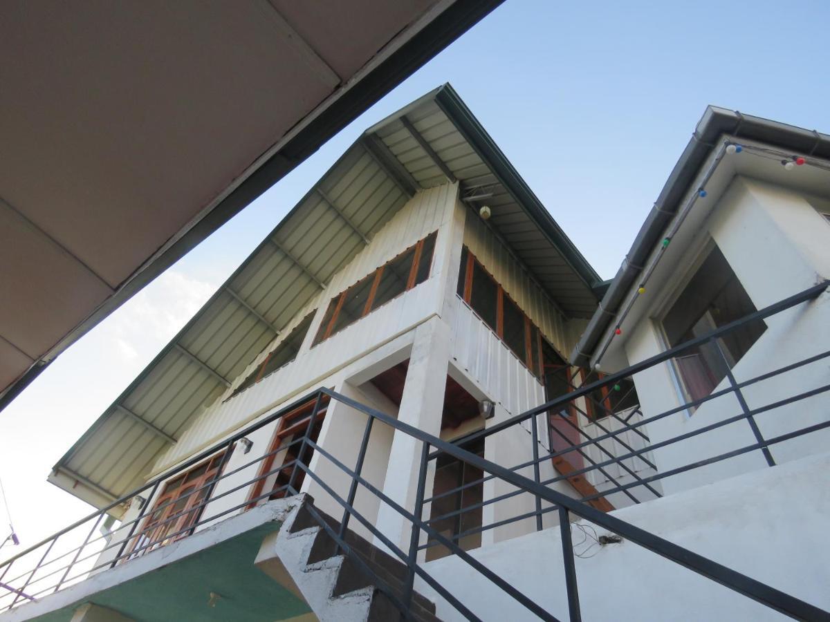 Dream Hill Homestay Nuwara Eliya Esterno foto
